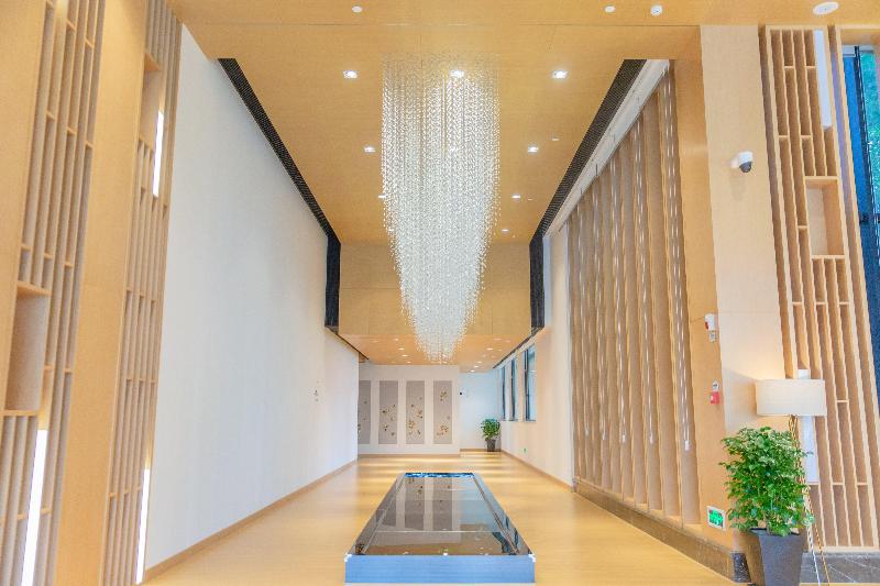 בית מלון כפרי Holiday Inn Express Ya An City Center By Ihg