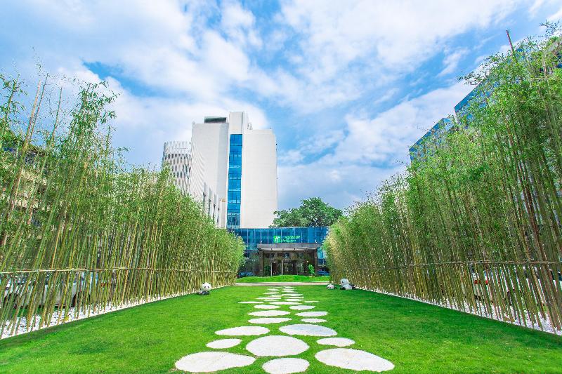 בית מלון כפרי Holiday Inn Express Ya An City Center By Ihg