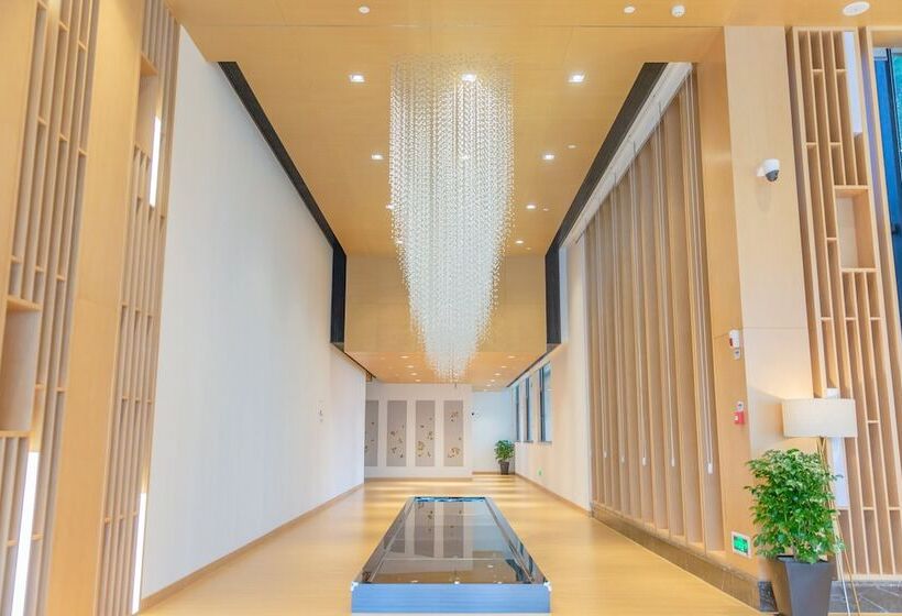 בית מלון כפרי Holiday Inn Express Ya An City Center By Ihg