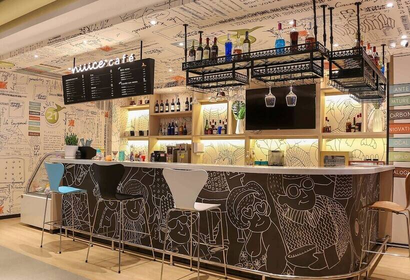 בית מלון כפרי Ibis Weinan Normal University Chaoyang Street