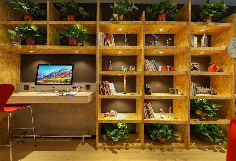 Hotel Ibis Weinan Normal University Chaoyang Street