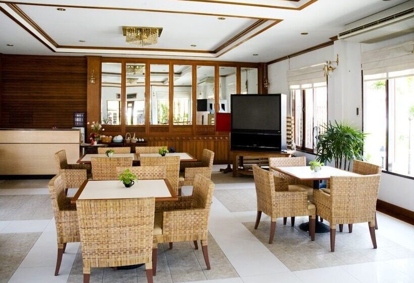 בית מלון כפרי Leelawadee Resort Saraburi