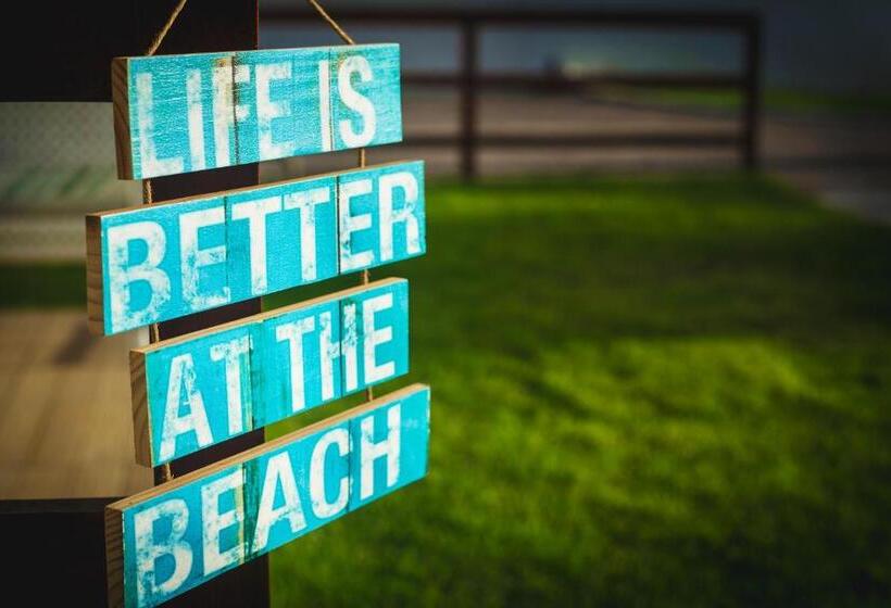 Отель Manga Verde Beach Residence