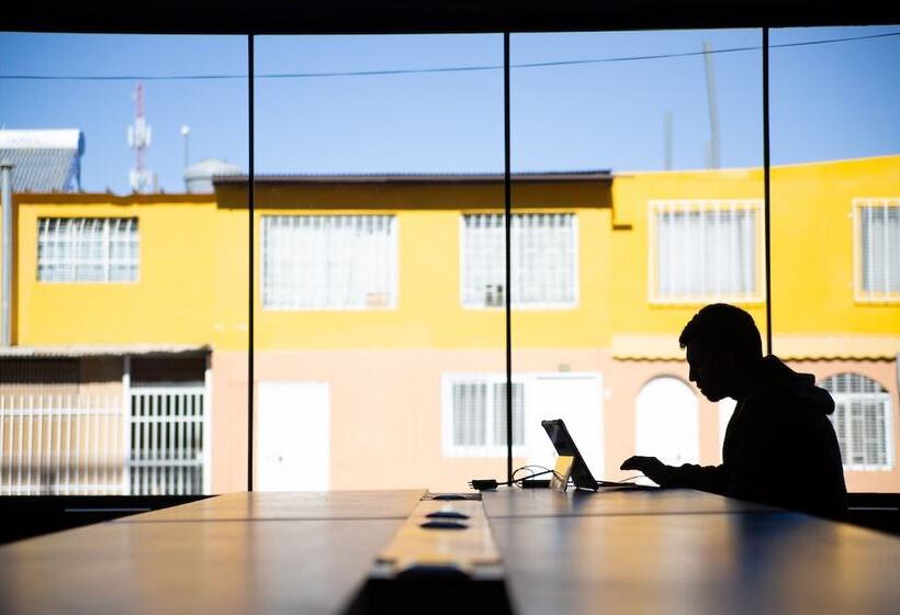 ホテル Modular Express Calama