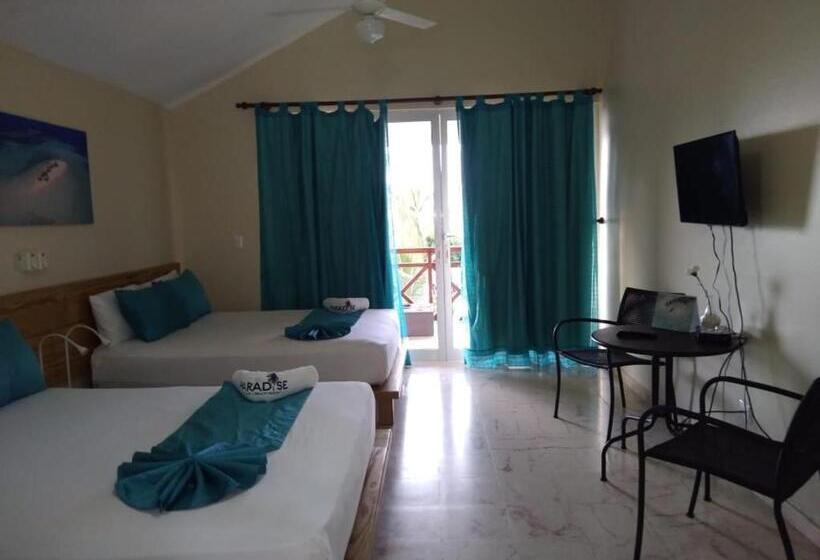 فندق Paradise Island Beach Resort