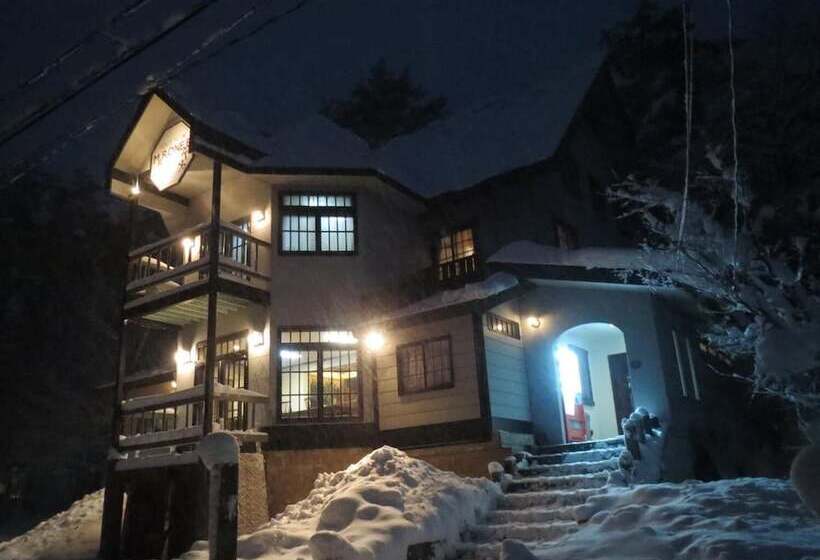 هتل Pension Marionette