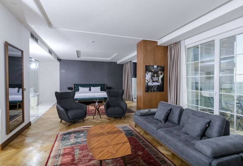 בית מלון כפרי Prestige Resort