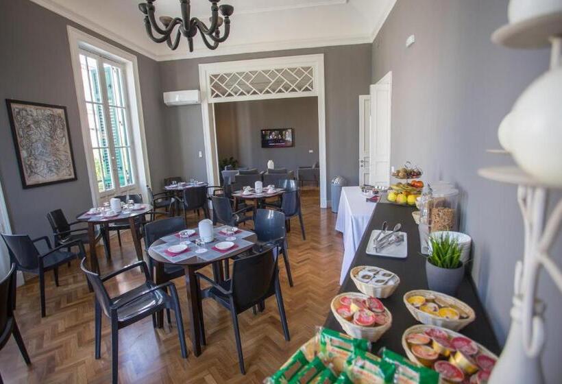 فندق Re Vittorio De Luxe