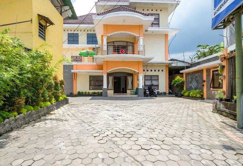 酒店 Reddoorz Syariah @ Jalan Simpang Gajayana