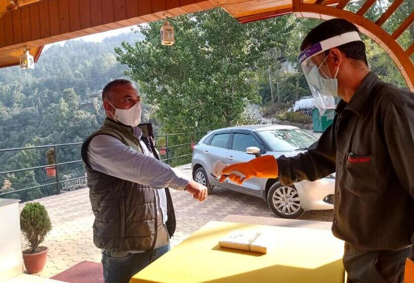 هتل Regenta Resort Mars Valley View Shoghi