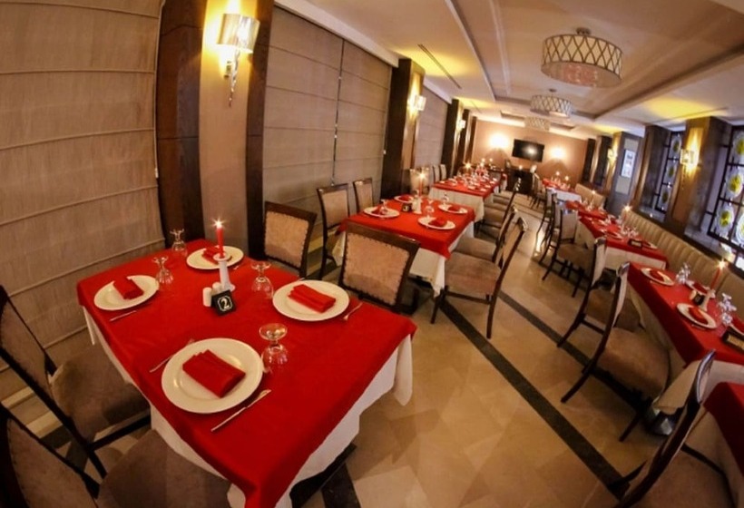 هتل Tadj El Maouada