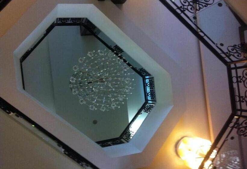 هتل Tadj El Maouada