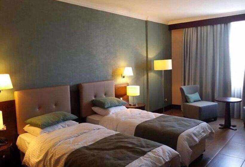 هتل Tadj El Maouada