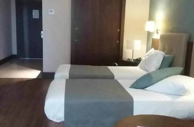 هتل Tadj El Maouada