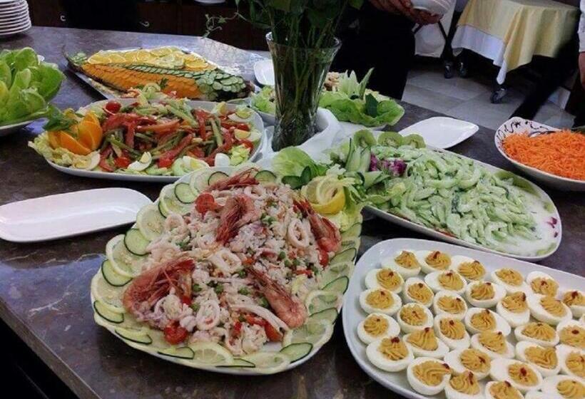 هتل Tadj El Maouada