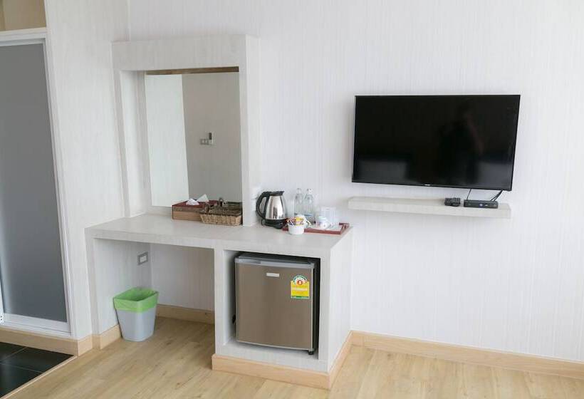 בית מלון כפרי The Canal Ratchaburi