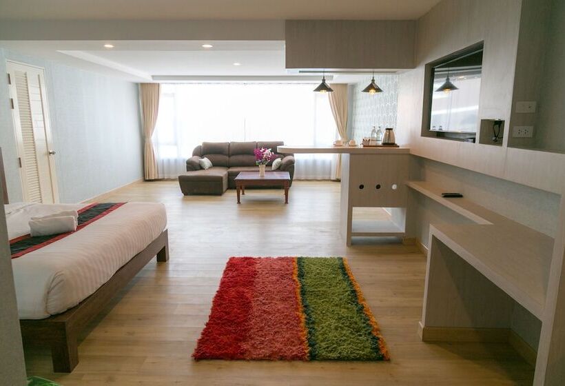 בית מלון כפרי The Canal Ratchaburi