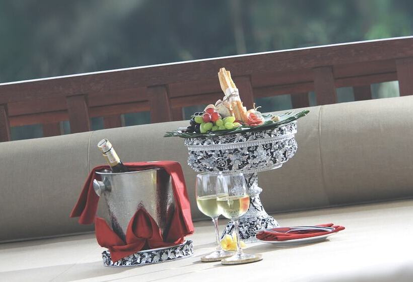 호텔 The Kayon Jungle Resort