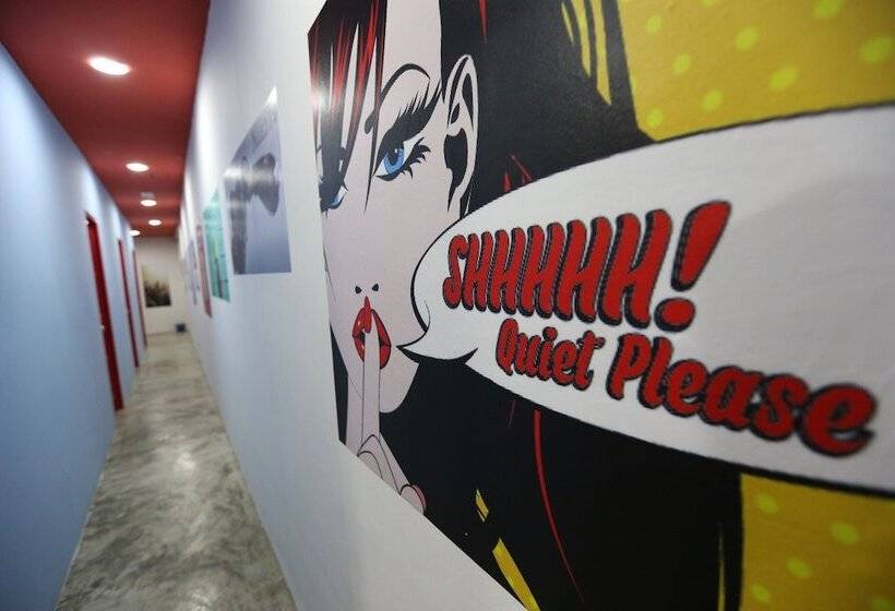 ホテル Noisy Room   Bukit Mata