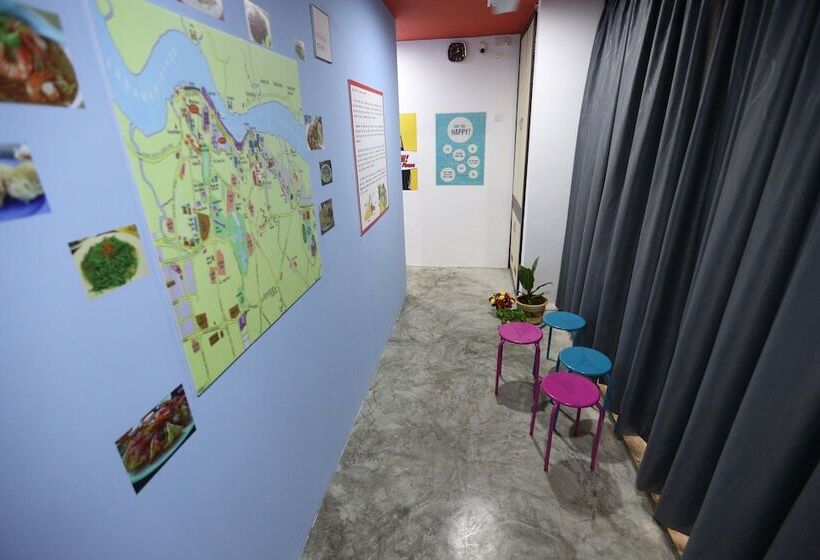 ホテル Noisy Room   Bukit Mata