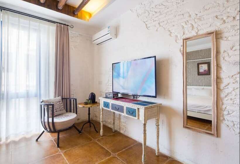 Kaite Weisi Hotel Phoenix Airport Branch