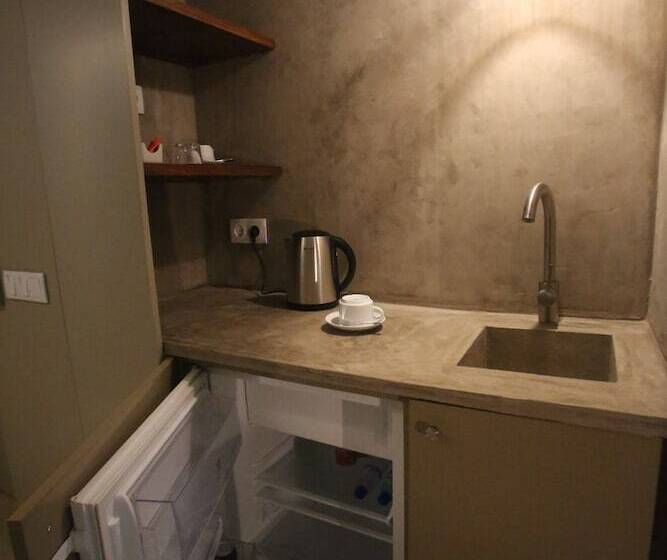 Kirimizi   Hotel & Restaurante