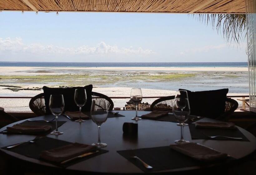 Kirimizi   Hotel & Restaurante