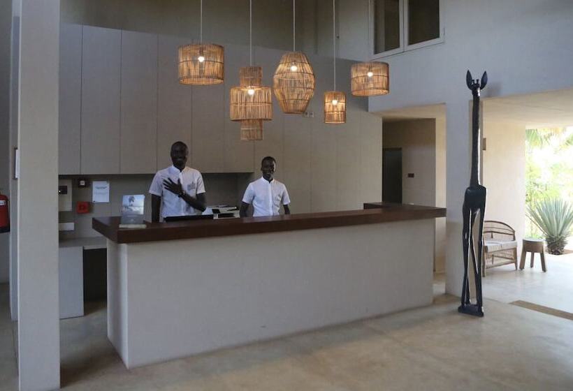 Kirimizi   Hotel & Restaurante