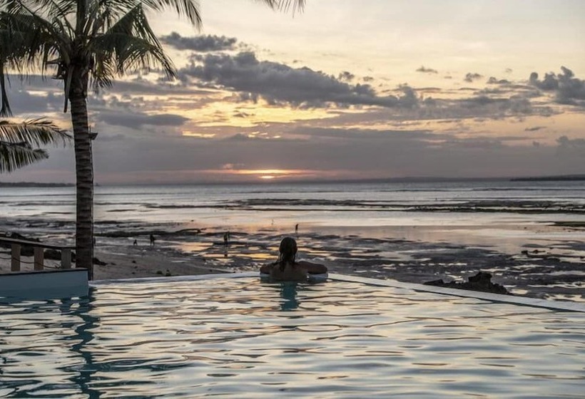 Kirimizi   Hotel & Restaurante