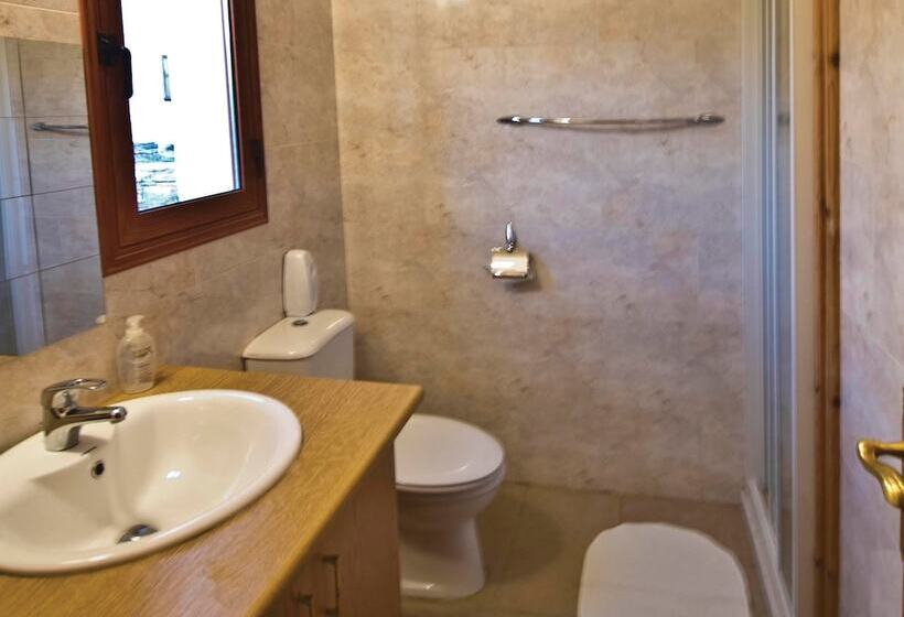 Lania Royal Oak House By Trulycyprus