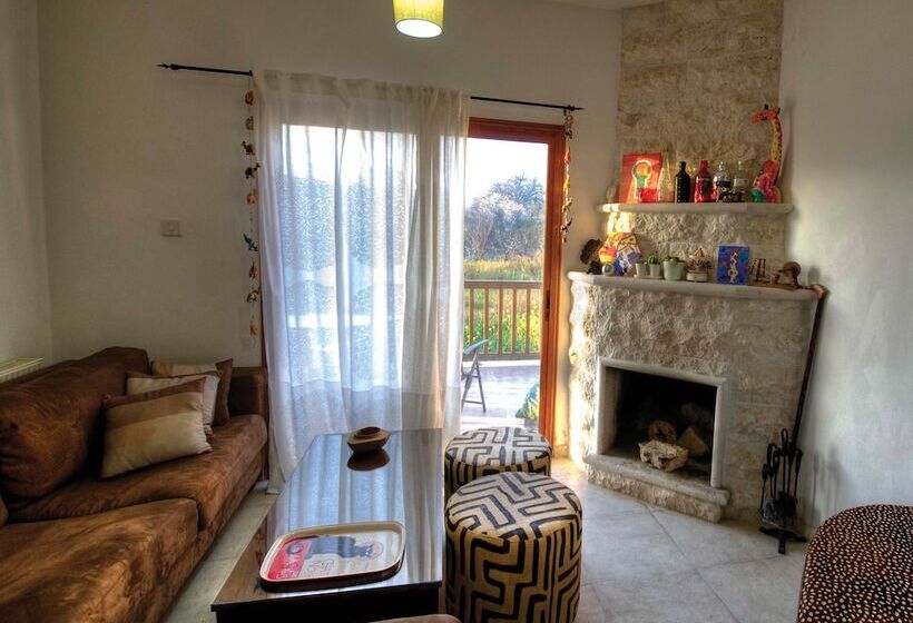 Lania Royal Oak House By Trulycyprus