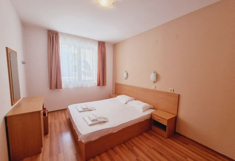 Lazur Holiday Apartments