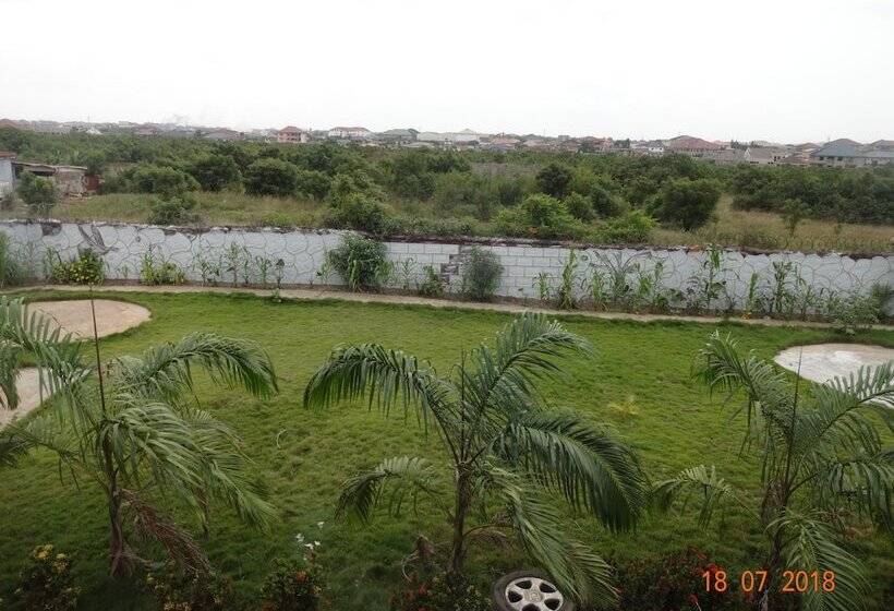 Nordik Palace Bed & Breakfast