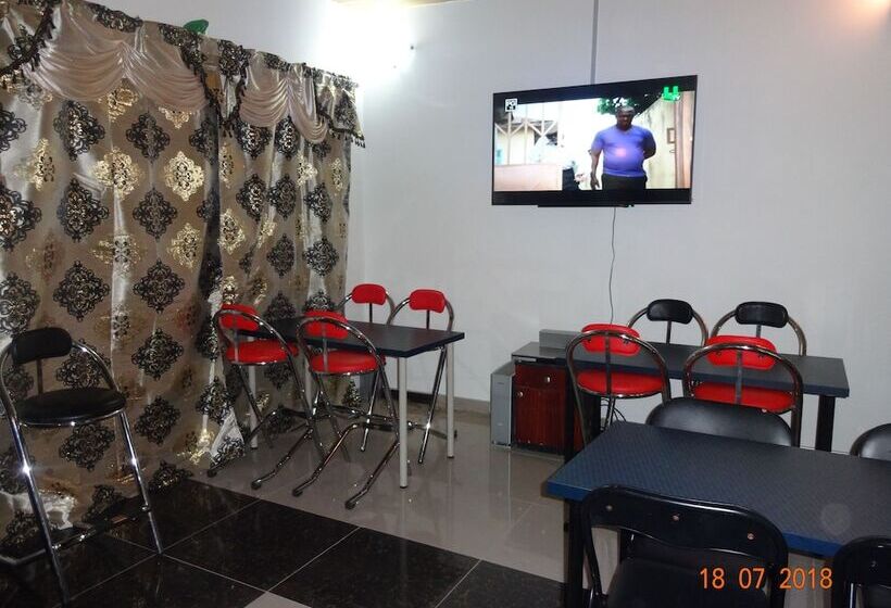 Nordik Palace Bed & Breakfast