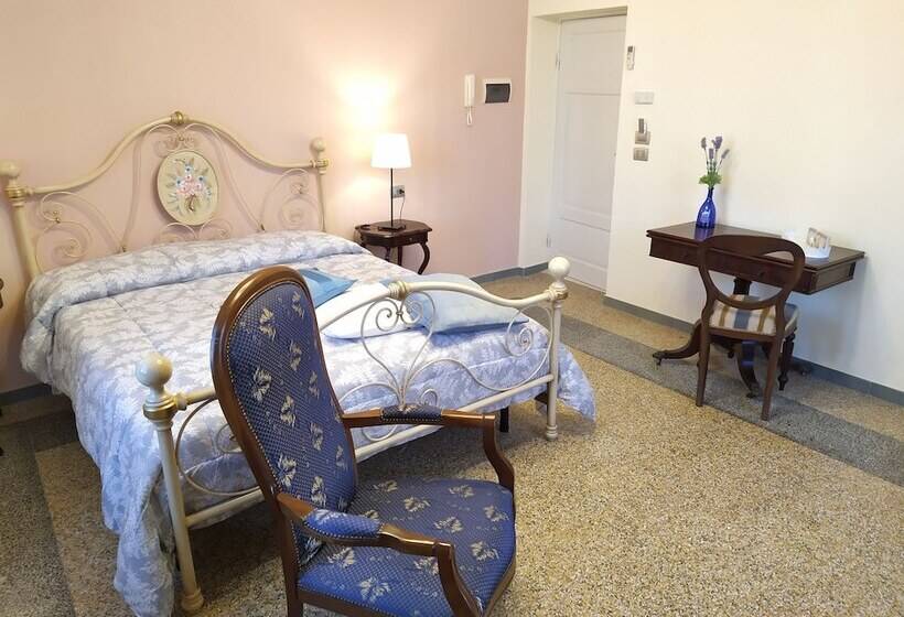 بنسيون Palazzo Deca