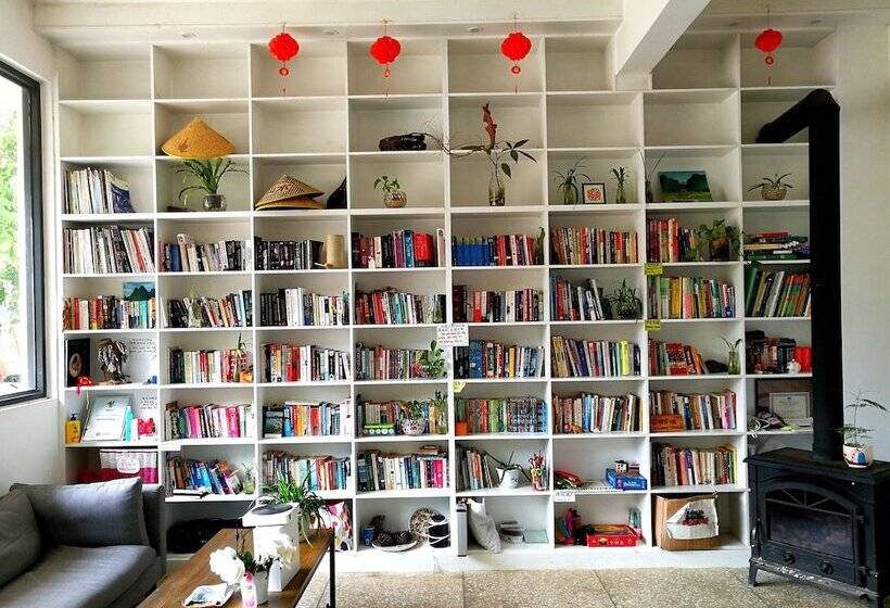 膳宿费 The Karstaway House