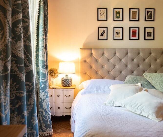 Villa Erre  Literary B&b