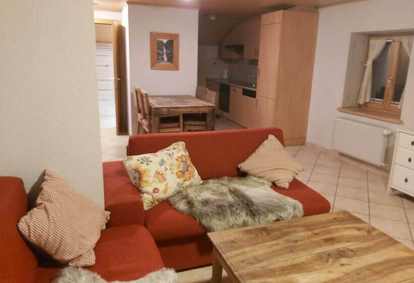 تختخواب و صبحانه De La Poste