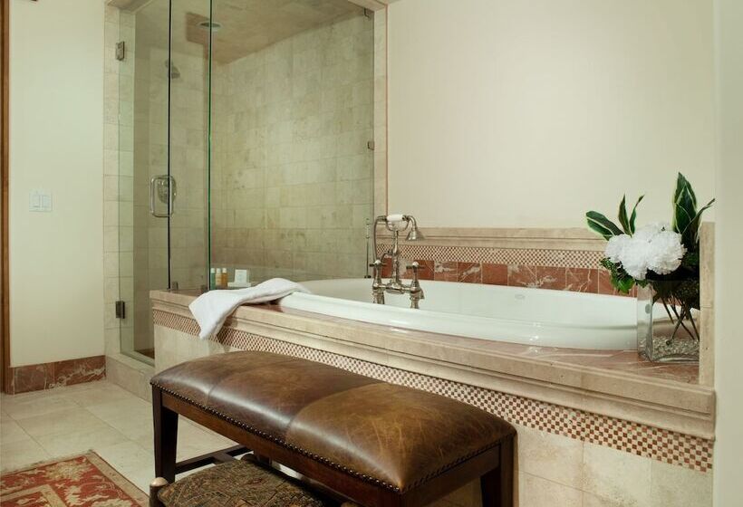 Gore Creek Place Condominiums