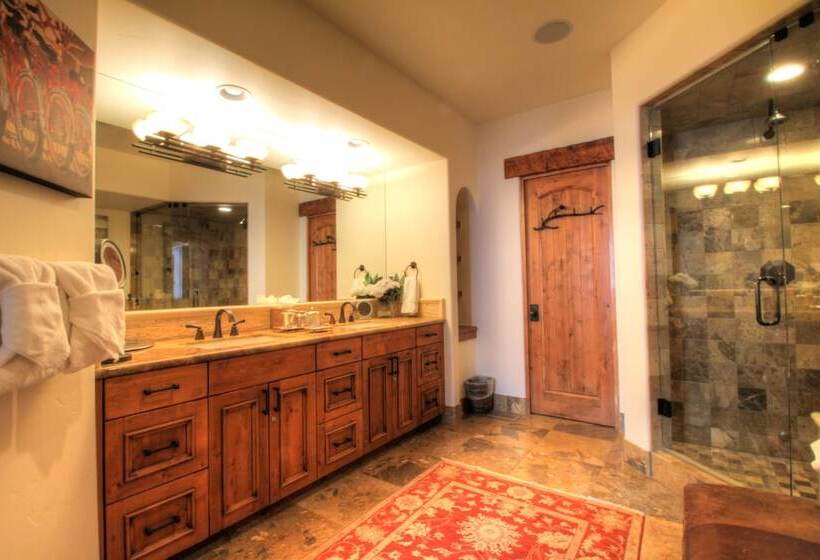 Gore Creek Place Condominiums