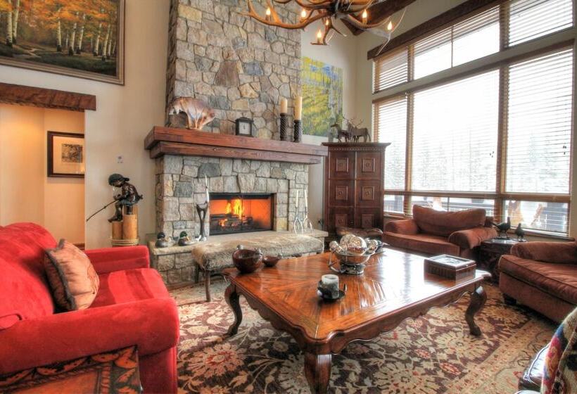 Gore Creek Place Condominiums