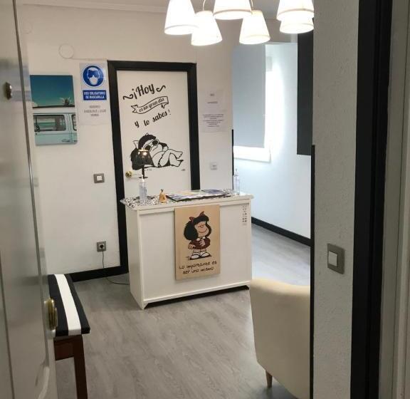 مسافرخانه Alojamiento El Cantal