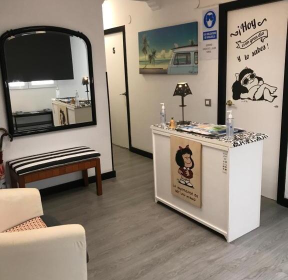 مسافرخانه Alojamiento El Cantal