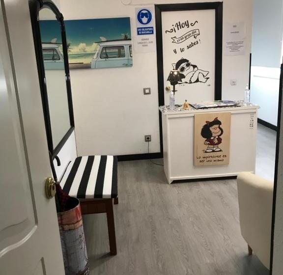 مسافرخانه Alojamiento El Cantal