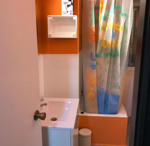 مسافرخانه Alojamiento El Cantal