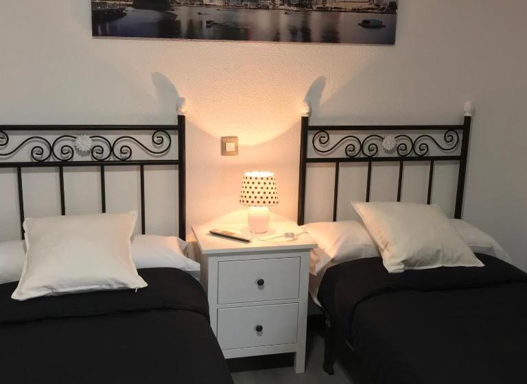 مسافرخانه Alojamiento El Cantal