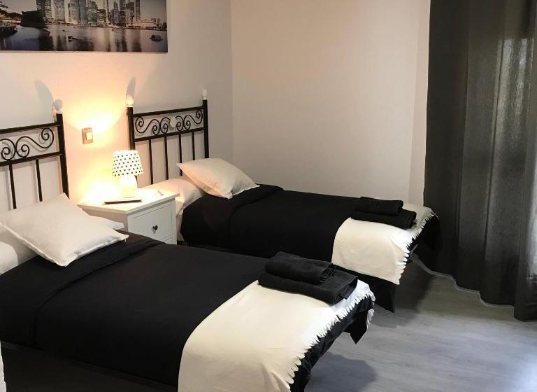 مسافرخانه Alojamiento El Cantal