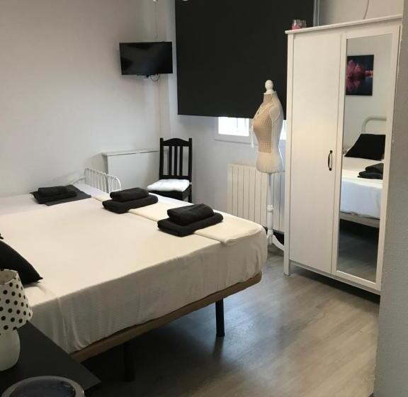 مسافرخانه Alojamiento El Cantal