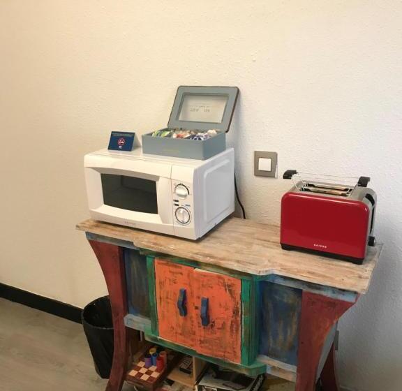 مسافرخانه Alojamiento El Cantal