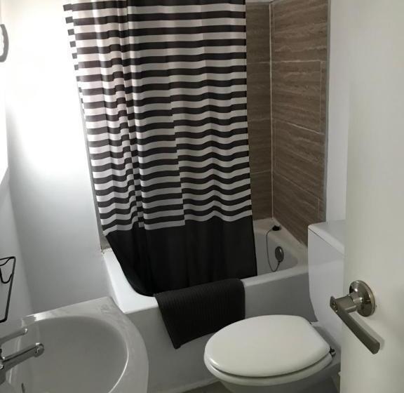 مسافرخانه Alojamiento El Cantal